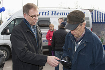 Pertti Hemmilä markkinavieraan jututettava

Kuvaaja: Pertti Kangasniemi