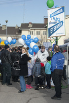Markkinahumua, kuvassa Suvi Innilä

Kuvaaja: Pertti Kangasniemi